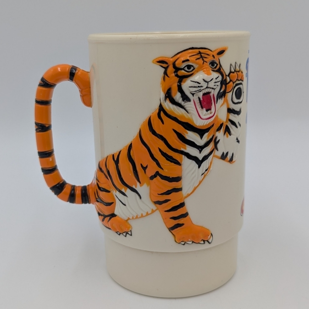 Ringling Bros & Barnum Bailey Circus Tiger Mug Vintage 1988 Collectible